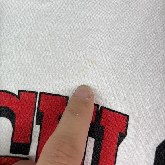 Vintage Oneita Laughlin Tempe, Arizona 1995 Tshirt Size XL - Picture 11 of 11